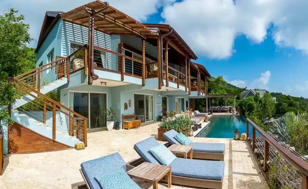 la vida villa poolside porch