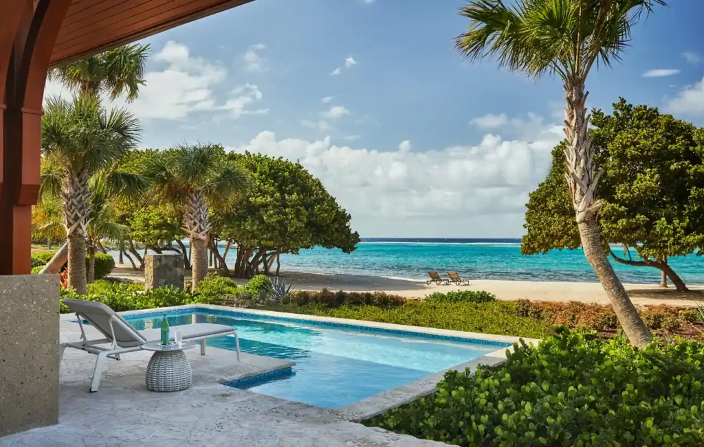 Beachfront villa with private pool at Oil Nut Bay