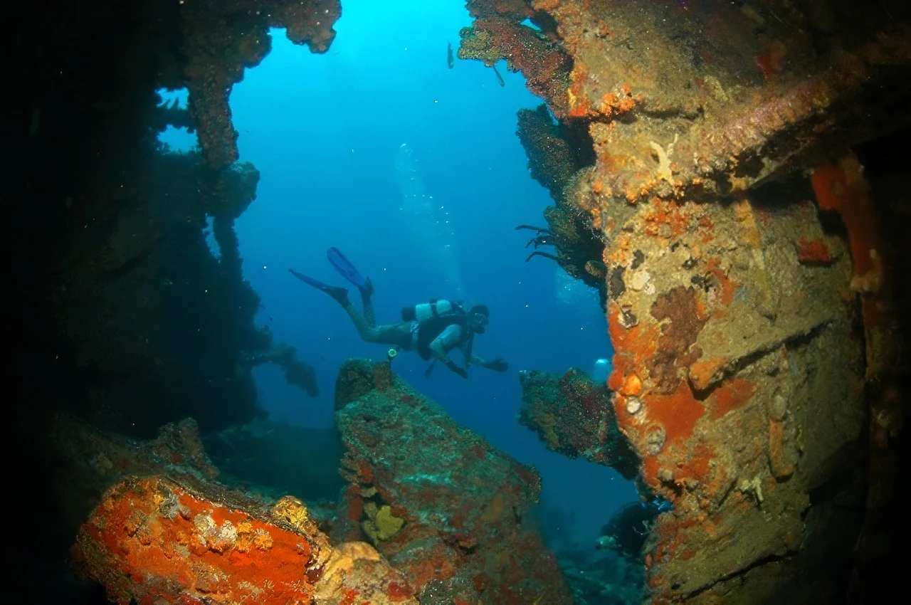 Unlock Lost BVI Shipwrecks: Dive Where Pirates Once Ruled
